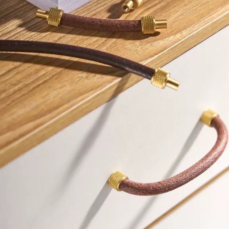 Leatherwork Hardware - Poignée d'armoire en laiton + cuir,