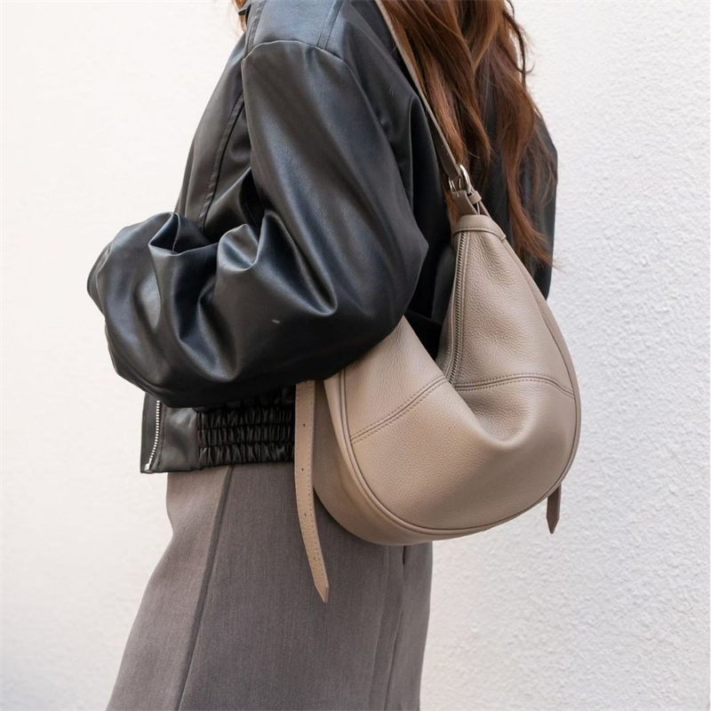 Leatherwork Bag - Sac Hobo Demi-Lune en Cuir Véritable