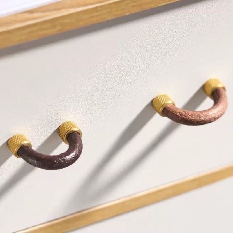 Poignée d'armoire en laiton +  - Leatherwork Hardware avis et prix